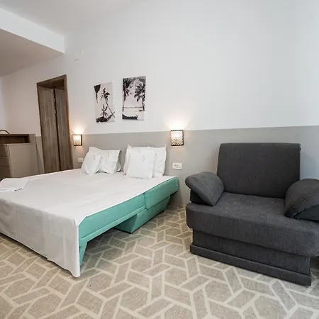 Clas Mamaia Nord 호텔 3*