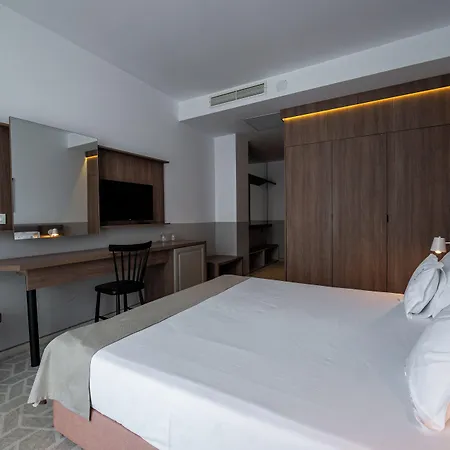 Clas Mamaia Nord 3* Năvodari